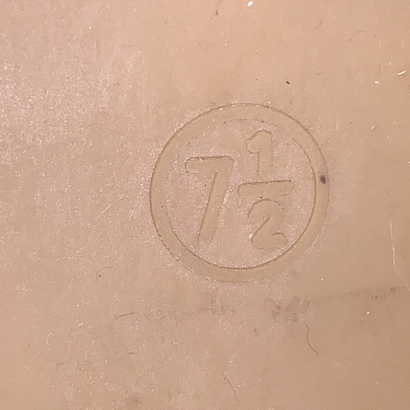 Mossimo Nude, Strappy, Boho, Vegan Leather, Strap around ya ankle, Flat sandals - Picture 3 of 3